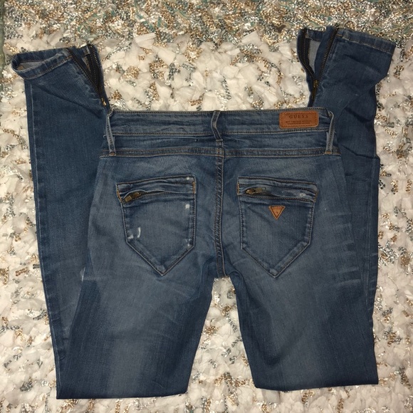 Guess Jeans - Picture 5 of 7